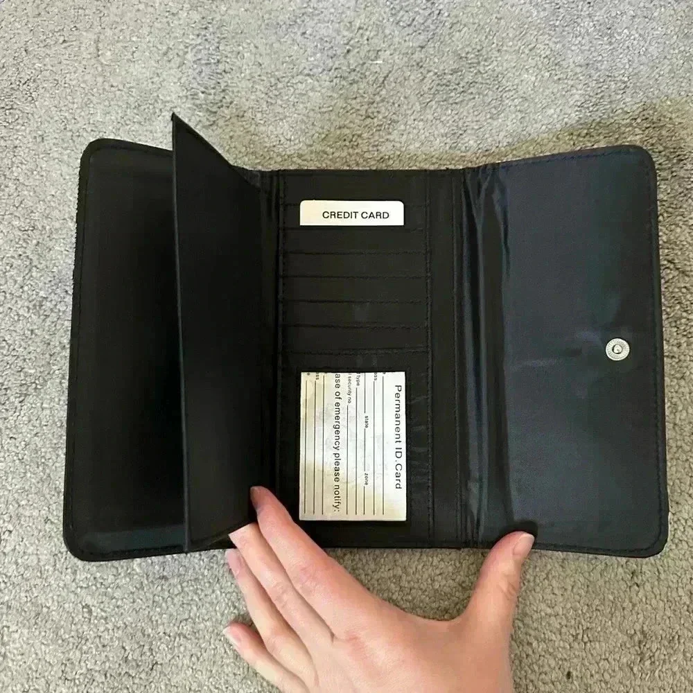 Silver and Black Fashion Wallet